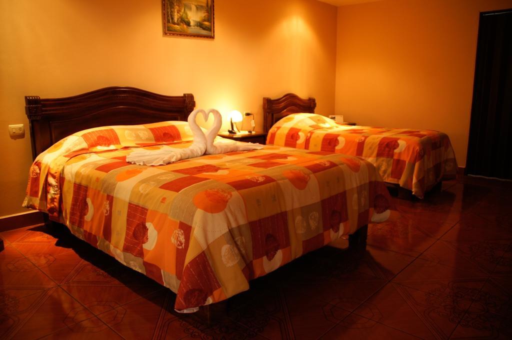 Hotel Las Brumas Cartago Quarto foto