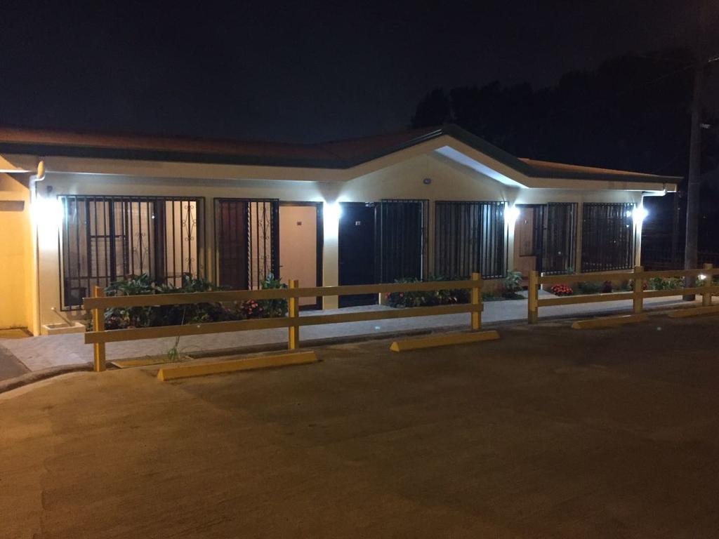 Hotel Las Brumas Cartago Exterior foto